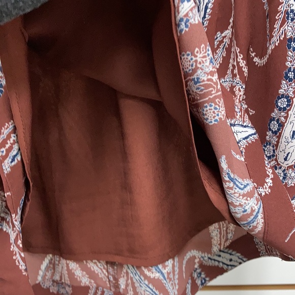 LOFT SKIRT Brown Floral Pattern (Small) - Picture 3 of 7
